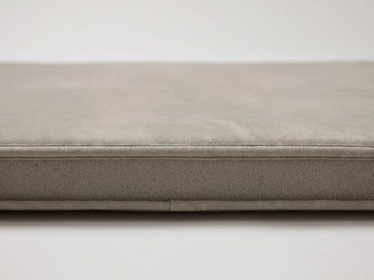 Cushvia — 30 mm slow-rebound foam core, one piece, coral velvet wipe-clean surface